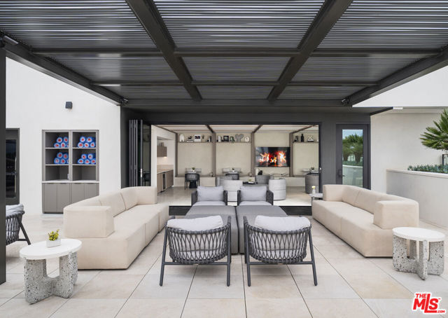 3688 Overland Avenue, Los Angeles CA: https://media.crmls.org/mediaz/a71b262b-6eb1-4c87-b446-8e3e834325ba.jpg
