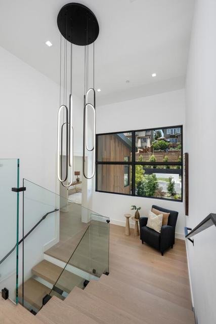 3964 Jefferson Avenue, Redwood City CA: https://media.crmls.org/mediaz/a71b57db-b751-4b57-92cb-b6802733e699.jpg