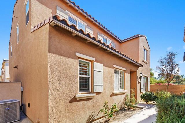 Image 1 of 33 For 621 Calle Vibrante