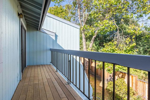 2834 Casa De Vida Drive, Aptos CA: https://media.crmls.org/mediaz/a71bd16e-5bac-4a52-8b16-39ad3bc8906a.jpg