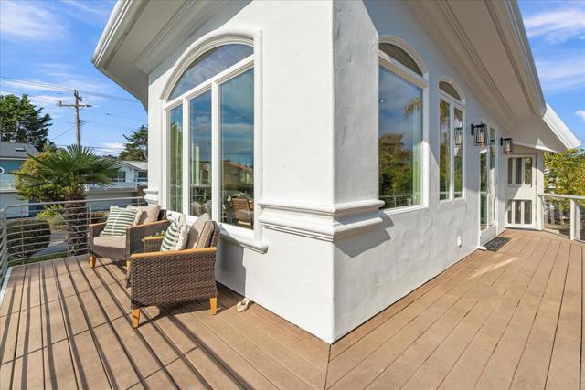 433 Seaview Drive, Aptos CA: https://media.crmls.org/mediaz/a71c21ec-b50d-44ab-a432-4bdd2a13f8aa.jpg
