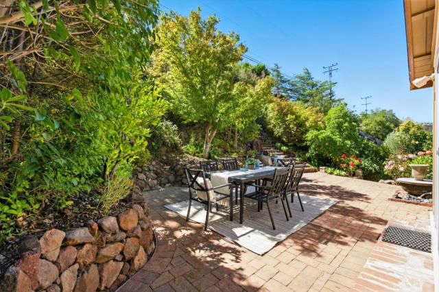 1627 El Verano Way, Belmont CA: https://media.crmls.org/mediaz/a71cf3ff-4156-4fb5-9609-f62c58a0a11d.jpg
