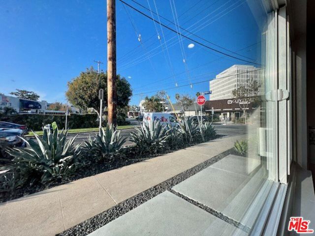 Drew Fenton | 11702 Dorothy Street Los Angeles CA | MLS: 7401432 Drew Fenton | 11702 Dorothy Street Los Angeles CA | MLS: 7401432
