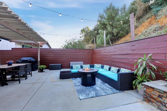 2002 Mendocino Blvd, San Diego CA: https://media.crmls.org/mediaz/a71dffc0-9c9d-4a73-9f22-9a7f07caa75c.jpg