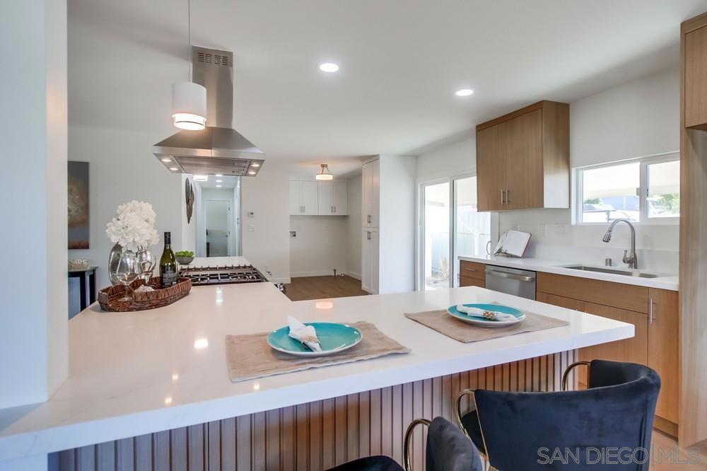 MLS #250040918SD image #9