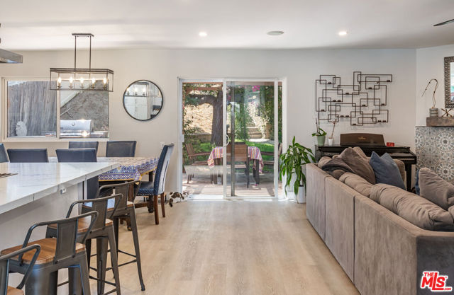 6941 Scarborough Peak Drive, West Hills CA: https://media.crmls.org/mediaz/a71ee742-120d-401b-9301-a65d221d38cc.jpg