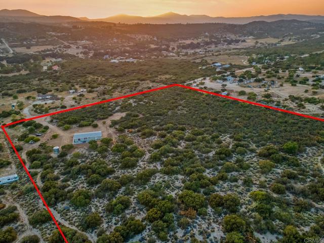 2203 Hyde Park Lane, Campo CA: https://media.crmls.org/mediaz/a71eed62-ff42-41a9-8968-a04ab6433ea3.jpg