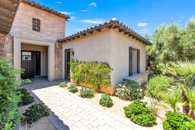 81805 Four Seasons Place, La Quinta CA: https://media.crmls.org/mediaz/a71f4a8d-db55-4a13-b465-87eb3b4c9688.jpg