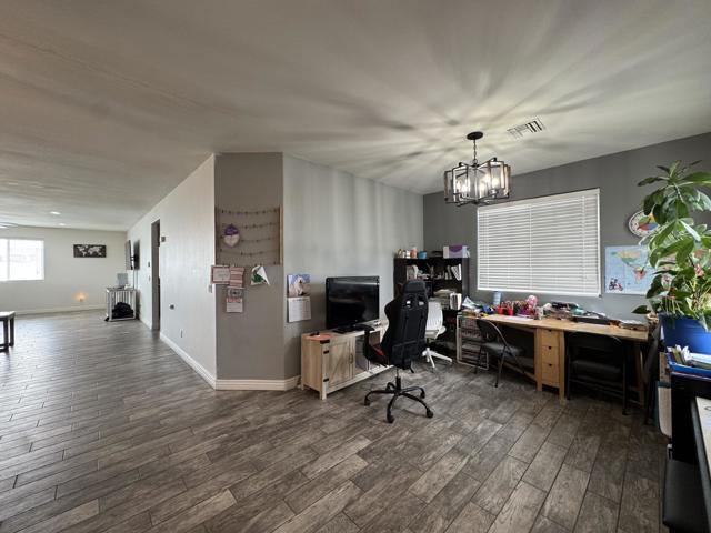 401 Sage Brush Street, Blythe CA: https://media.crmls.org/mediaz/a720599b-3a32-48a9-850d-d7c44242ee98.jpg