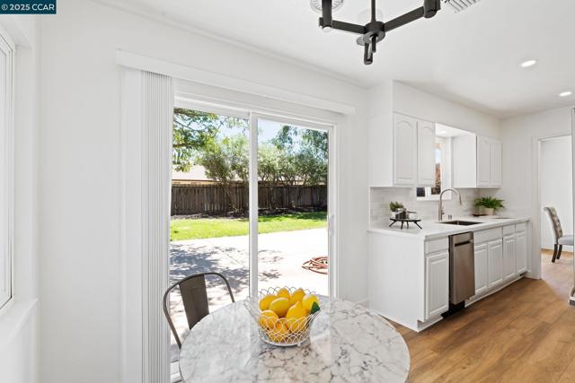 197 Hazel Dr, Pleasant Hill CA: https://media.crmls.org/mediaz/a7209a52-e40b-4d86-bf04-06db5399abea.jpg