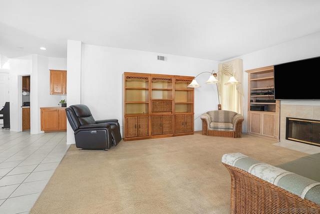 778 Avenida De La Barca, Chula Vista CA: https://media.crmls.org/mediaz/a721fb79-8829-449d-996d-63f2e9c04dc7.jpg