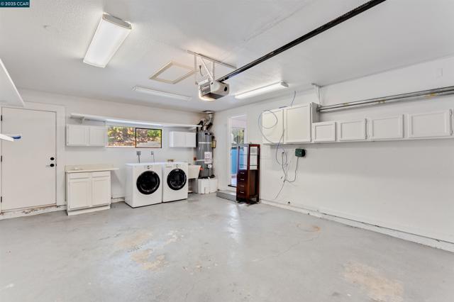 2424 San Miguel Dr, Walnut Creek CA: https://media.crmls.org/mediaz/a7229c38-3ee9-42c1-891d-6cf55a4e1744.jpg