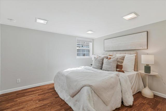 Image 9 of 30 For 871 Manor Way