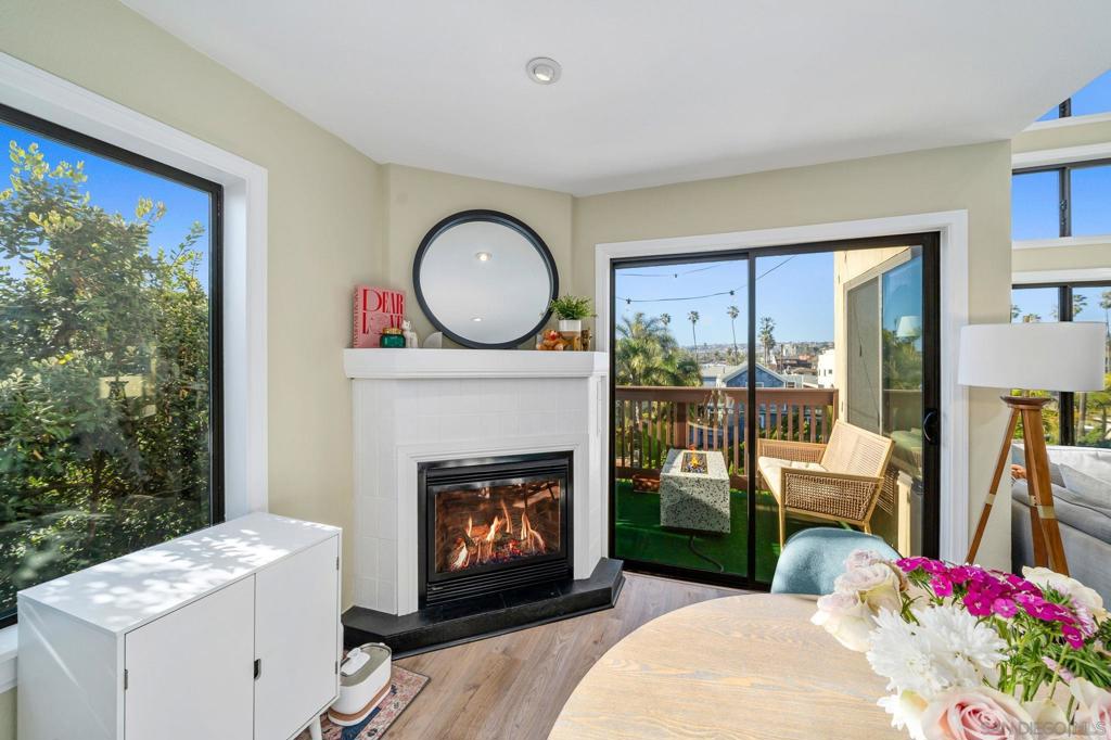 MLS #250032682SD img 10