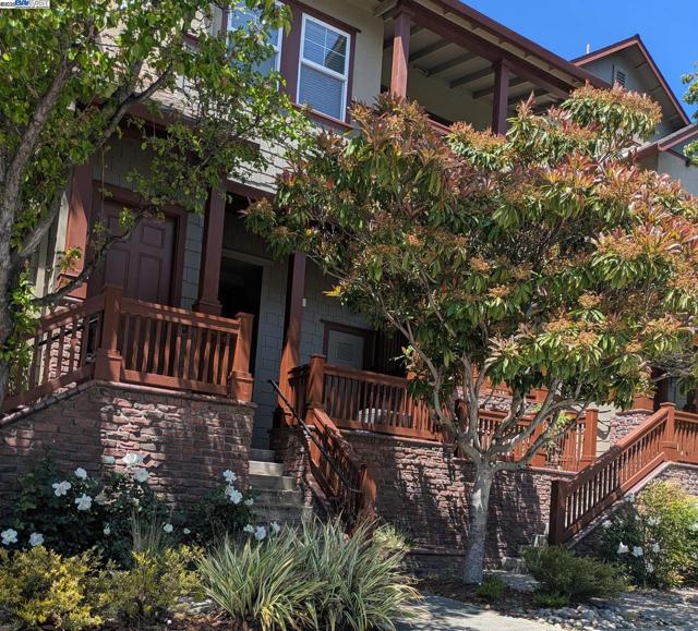 1948 Railroad Ave, Livermore CA: https://media.crmls.org/mediaz/a723fe1a-f903-4d80-b812-d922799e690e.jpg