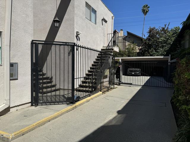 Detail Gallery Image 12 of 13 For 48 S Oak Ave #3,  Pasadena,  CA  - 2 Beds | 1 Baths