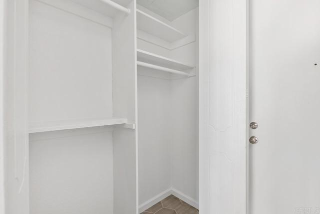 Image 7 of 25 For 3431 Park Boulevard 204