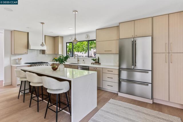 1773 Risdon Road, Concord CA: https://media.crmls.org/mediaz/a7252131-9809-491a-9220-859b528fa051.jpg