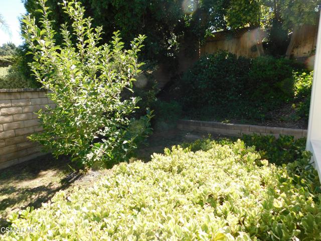 29140 Quail Run Drive, Agoura Hills CA: https://media.crmls.org/mediaz/a7253526-8a3d-42a6-afb6-ba5fdfa76a74.jpg