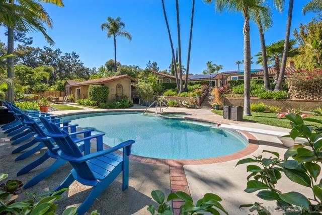13627 Poway Springs Rd, Poway CA: https://media.crmls.org/mediaz/a72590c0-fac1-4488-9bd6-58a76b99044f.jpg
