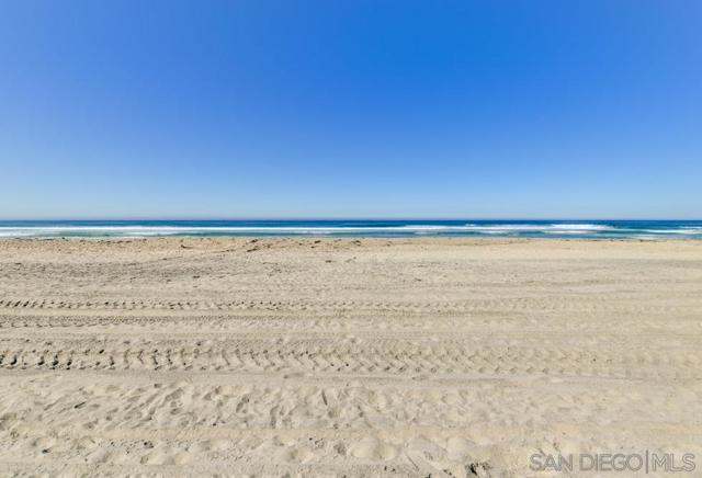 Image 5 of 33 For 803 Vanitie Ct