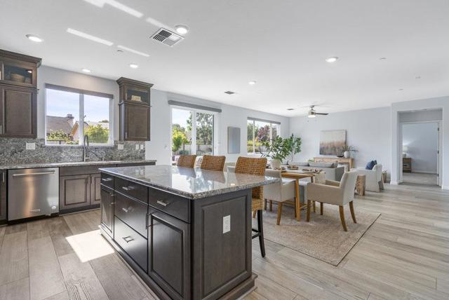 2721 Grayson Street, Hollister CA: https://media.crmls.org/mediaz/a726d656-b520-42cc-90ad-c927010c35a5.jpg