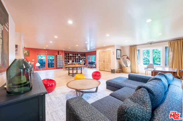 1207 Poinsettia Drive, West Hollywood CA: https://media.crmls.org/mediaz/a726eb58-7893-4132-895d-35a48a8e97ec.jpg