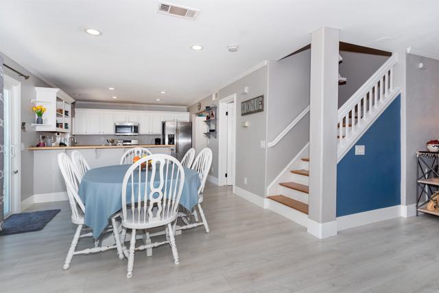 797 Trailside Place, San Marcos CA: https://media.crmls.org/mediaz/a72747d0-e603-4c30-bbbb-3c882bab0475.jpg