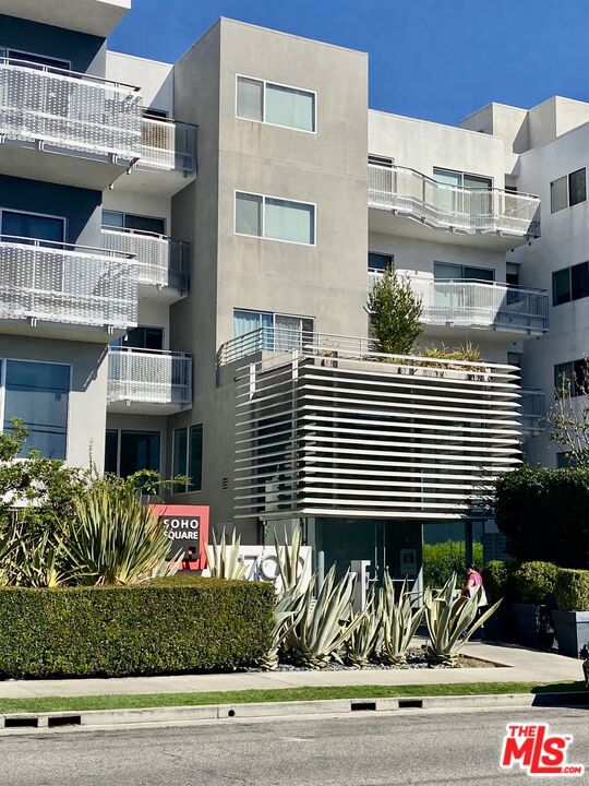 1700 Sawtelle Boulevard #203