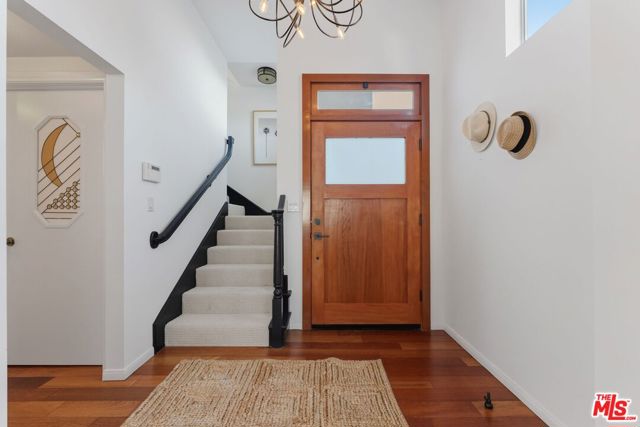 2450 Chelsea Place, A photo 2