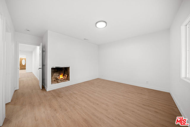 4325 W 58th Place, Los Angeles CA: https://media.crmls.org/mediaz/a72831f2-2694-4c13-937d-4eeb3b361ffd.jpg