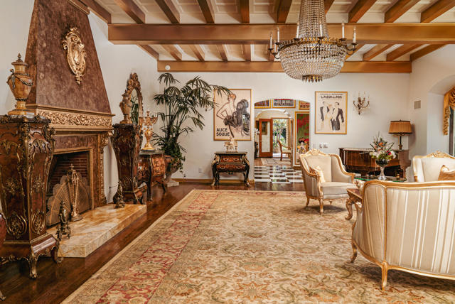 457 W Hermosa Place, Palm Springs, CA 92262