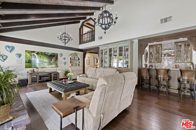 25730 Sand Canyon Road, Santa Clarita CA: https://media.crmls.org/mediaz/a72a6136-24c5-4197-abed-e79deee8244d.jpg