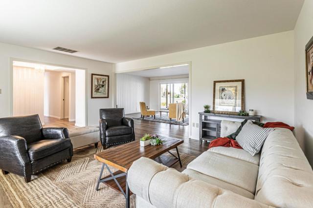 690 Ridgemark Drive, Hollister CA: https://media.crmls.org/mediaz/a72a81ad-4255-4ba3-91ba-baca4e93da02.jpg