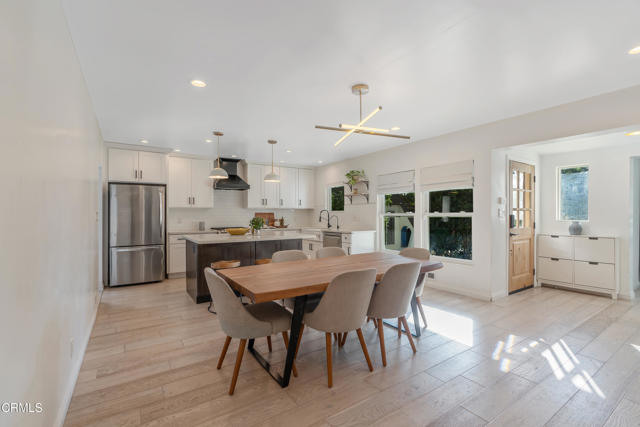 Detail Gallery Image 14 of 42 For 5200 Dahlia Dr, Los Angeles,  CA 90041 - 3 Beds | 3 Baths