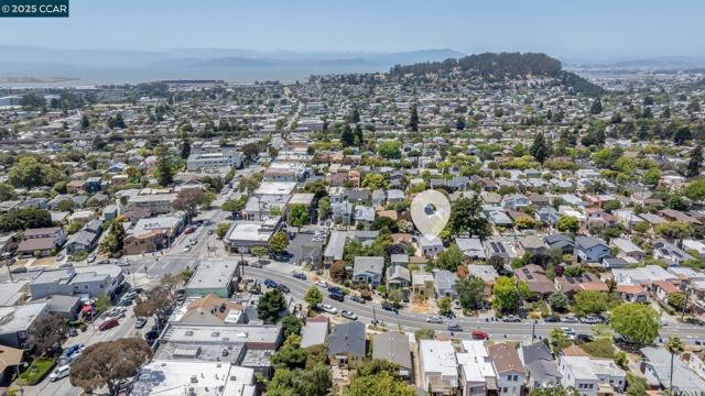 837 San Carlos Ave, Albany CA: https://media.crmls.org/mediaz/a72c2af2-c970-4fbb-834d-e951eb1e038b.jpg