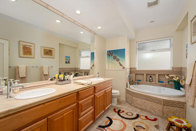 Image 24 of 50 For 527 Desert Lakes Drive