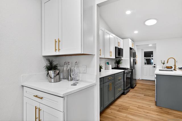 Image 11 of 35 For 2546 Marathon Dr