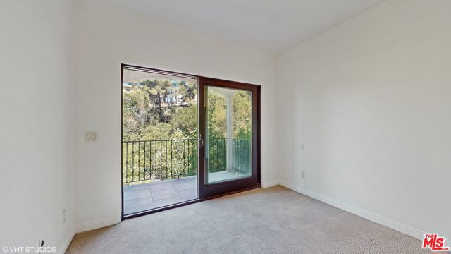 3311 Deronda Drive, Los Angeles CA: https://media.crmls.org/mediaz/a72e3081-4955-48f9-834e-a0433ca46c7a.jpg