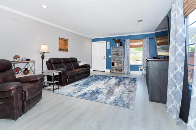797 Trailside Place, San Marcos CA: https://media.crmls.org/mediaz/a72eb710-8018-4341-83f4-c7d8588d455c.jpg