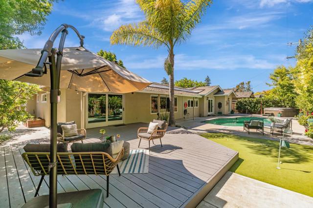 1869 Walnut Drive, Mountain View CA: https://media.crmls.org/mediaz/a72eb875-90cd-4b15-bb5b-7a85ecea9e1d.jpg