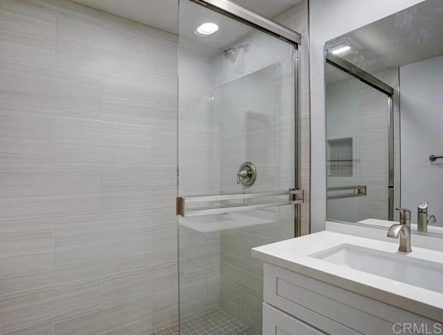 Detail Gallery Image 4 of 7 For 501 N Ditmar St #I,  Oceanside,  CA 92054 - 2 Beds | 1 Baths