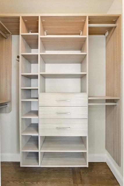 1260 Monterey Boulevard, San Francisco CA: https://media.crmls.org/mediaz/a72fe0e4-bee7-466f-a2a1-70593e334bc5.jpg