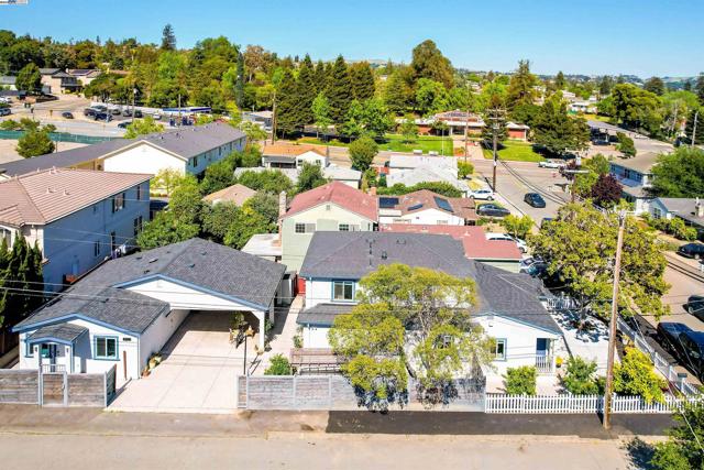 3254 Keith Ave, Castro Valley CA: https://media.crmls.org/mediaz/a7315d4d-f039-4038-a103-81a8a5d12366.jpg