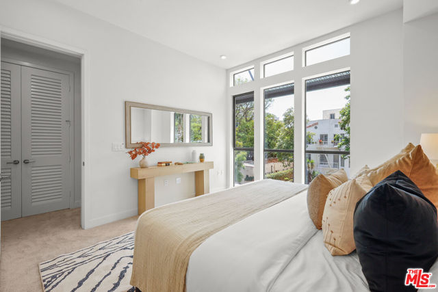 1200 N Orange, West Hollywood CA: https://media.crmls.org/mediaz/a733957e-f883-4a0f-be35-0e971426c18c.jpg