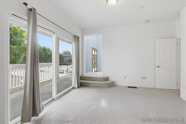 131 Scenic Dr, El Cajon CA: https://media.crmls.org/mediaz/a7347aec-93c0-4f8b-907c-32a823df5627.jpg