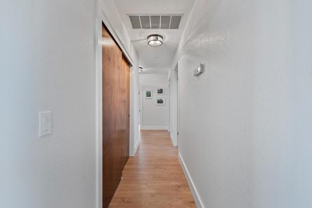 215 Rays Circle, Hollister CA: https://media.crmls.org/mediaz/a734cf8d-e9fd-492f-822b-34119023ebbb.jpg