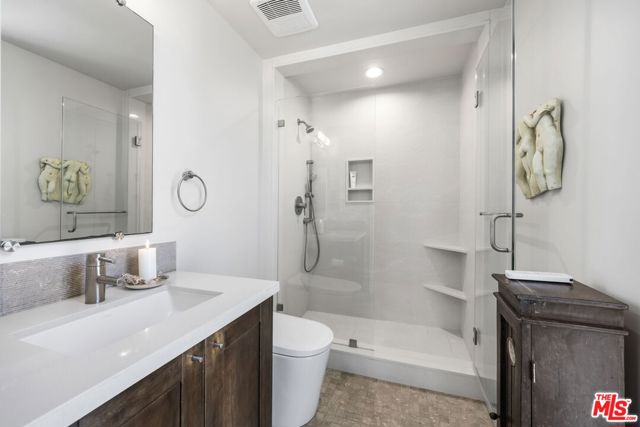 Drew Fenton | 900 S Westgate Avenue Los Angeles CA | MLS: 7293720