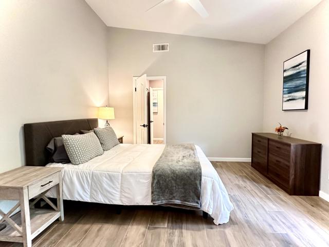 47875 Via Firenze, La Quinta CA: https://media.crmls.org/mediaz/a7363df9-2e7d-40a7-9804-f5e08d4e35a6.jpg