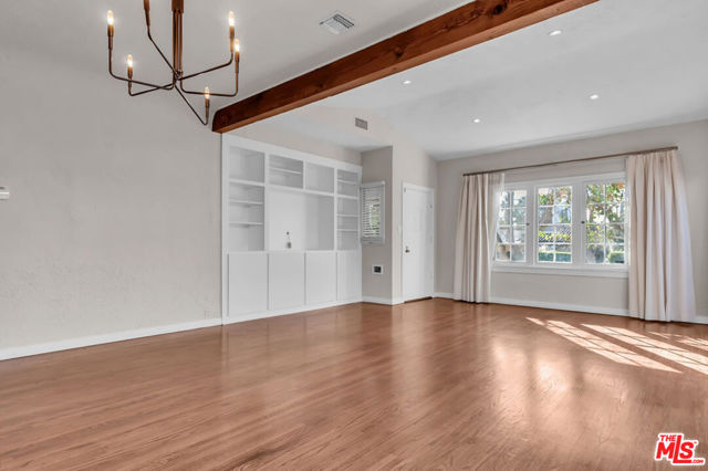 6329 Drexel Avenue, Los Angeles CA: https://media.crmls.org/mediaz/a736520f-f914-4989-9b3d-5f3198295416.jpg